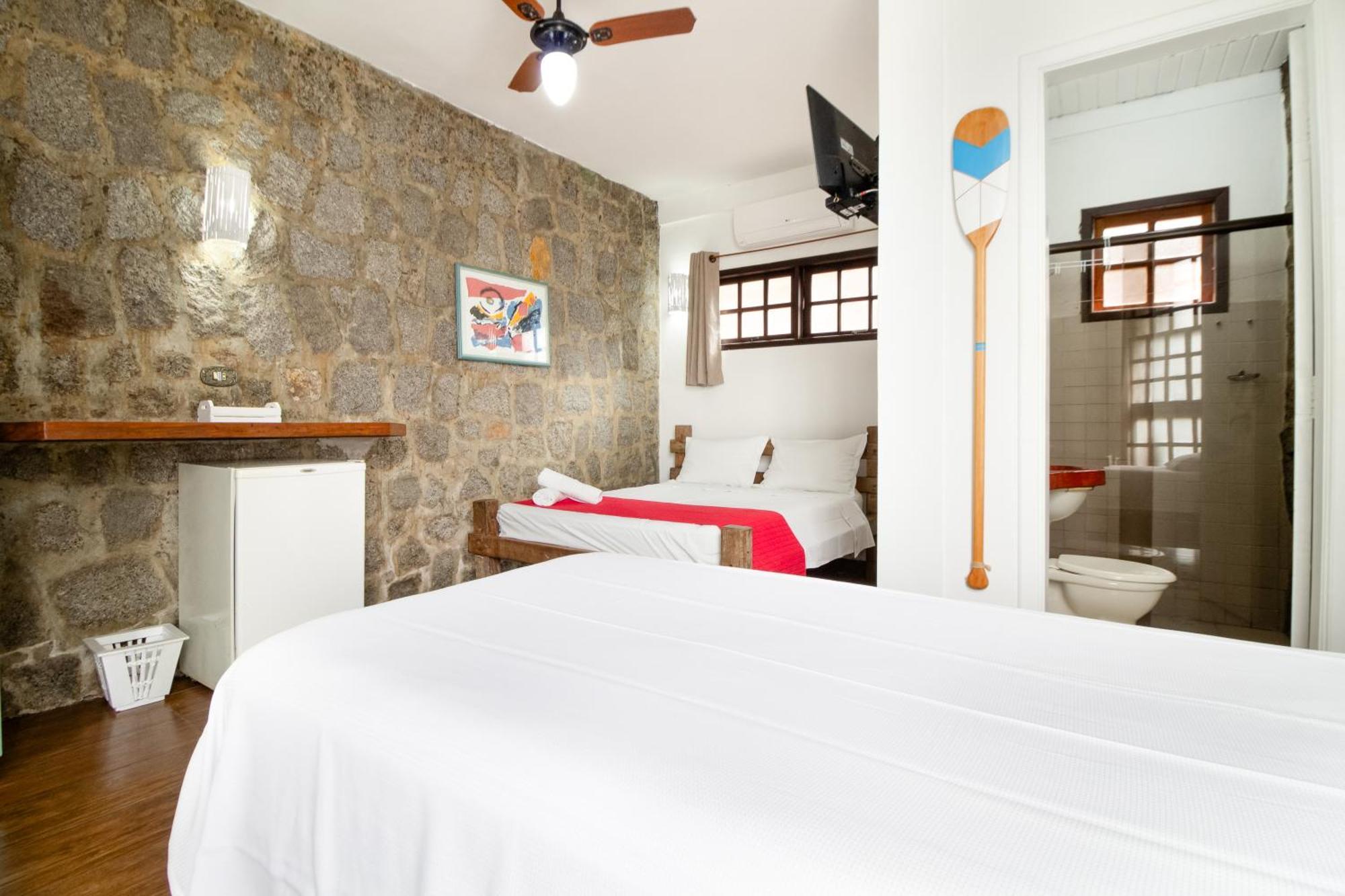 Velinn Pousada Guarubela Villa Vittoria إلهابيلا الغرفة الصورة